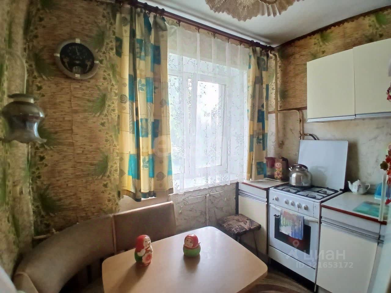 Продажа 2-комн квартиры на вторичном рынке с. Старая Ладога, проспект Волховский, 6