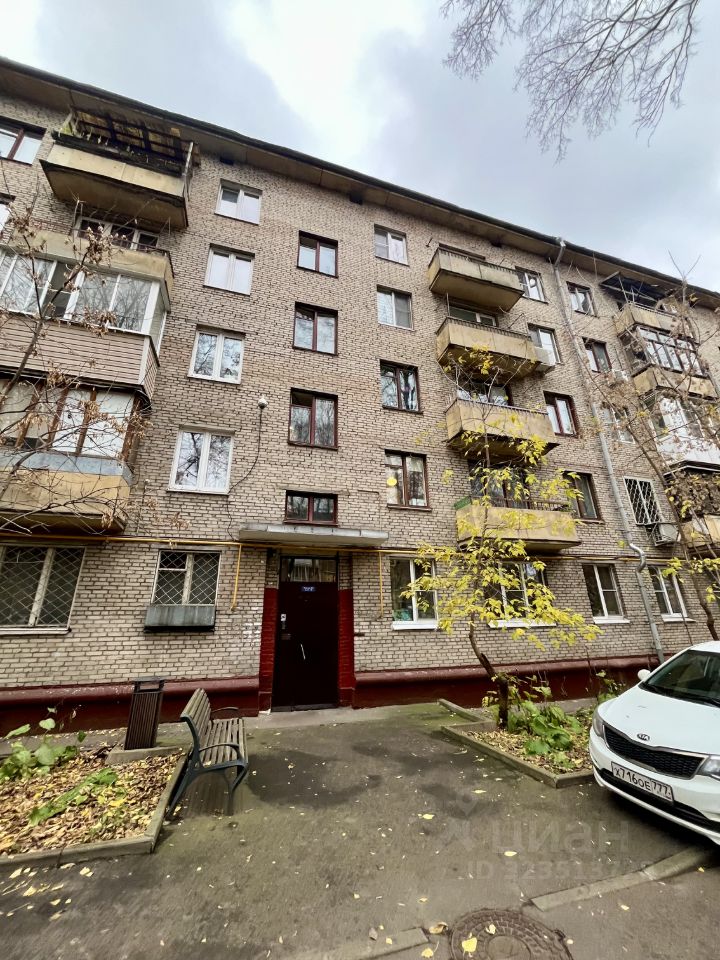 Продажа 2-комн квартиры на вторичном рынке улица Малые Каменщики, 18К2