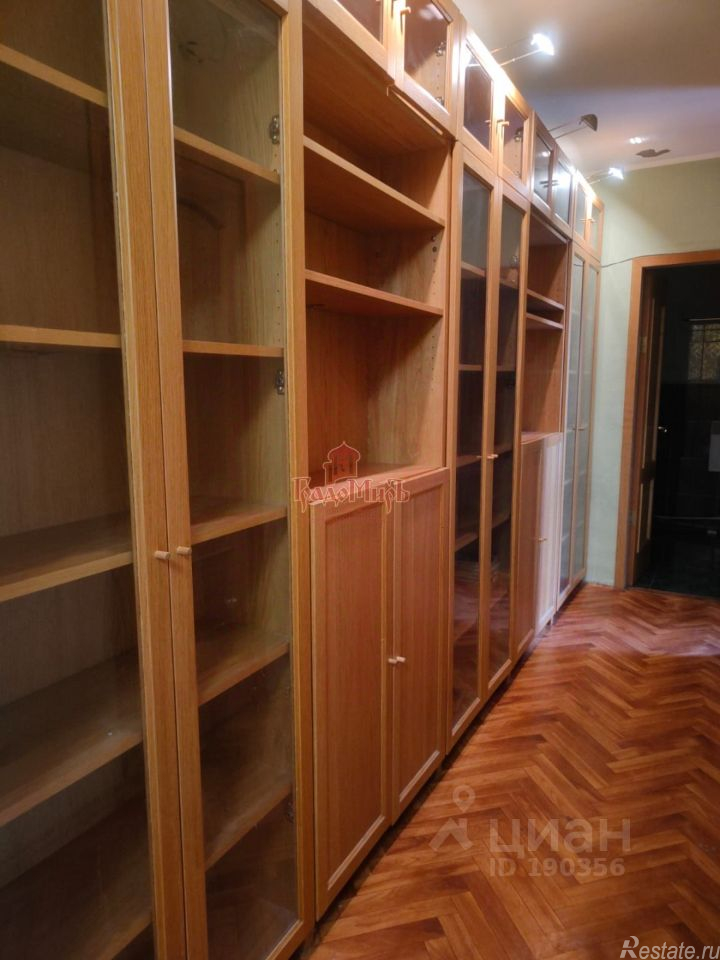 Продажа 3-комн квартиры на вторичном рынке Дмитров г, Оборонная ул,  д. 6