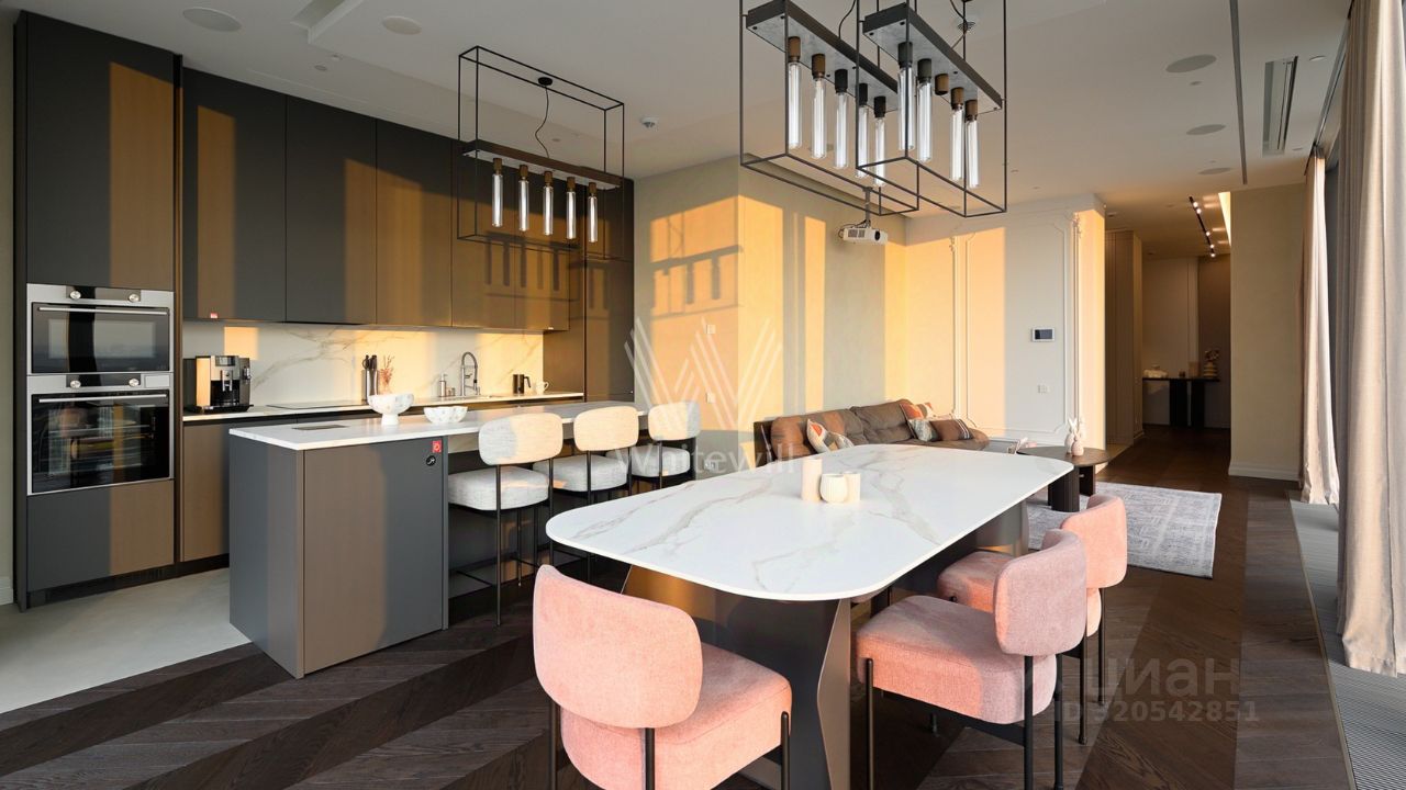 Продажа 3-комн квартиры на вторичном рынке 1-й Красногвардейский проезд, 22с2