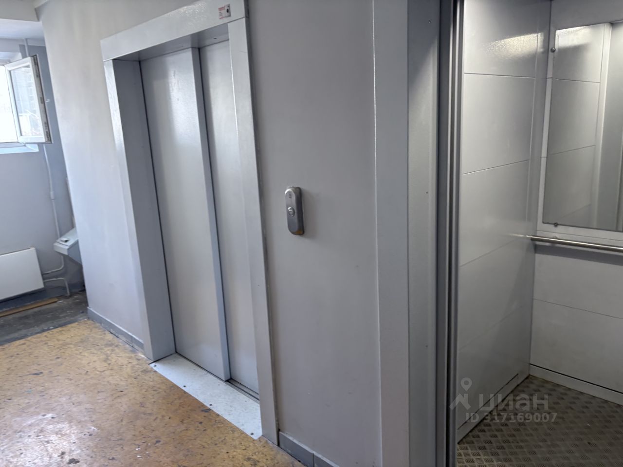 Продажа 2-комн квартиры на вторичном рынке Дубравная улица, 36