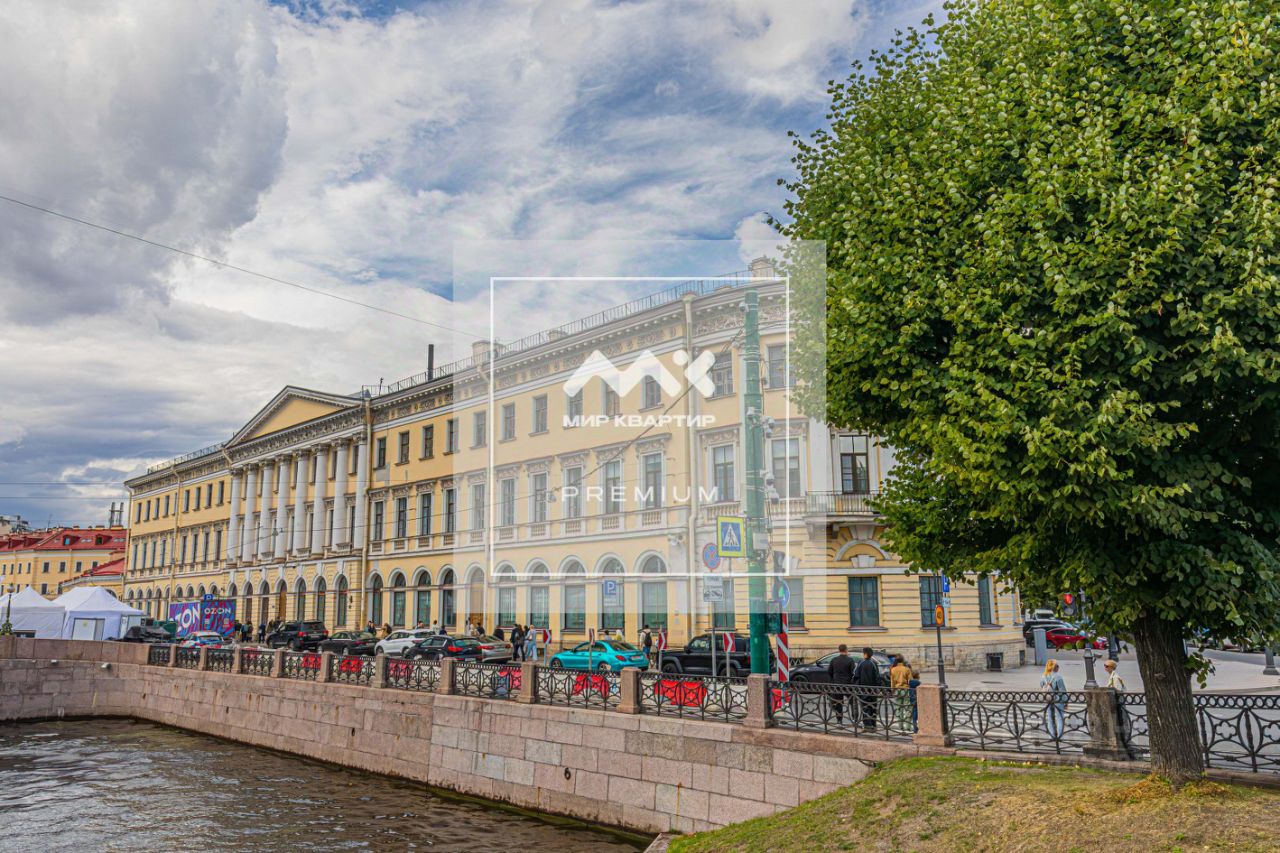 Продажа 6-комн квартиры на вторичном рынке набережная Реки Мойки, 1/8
