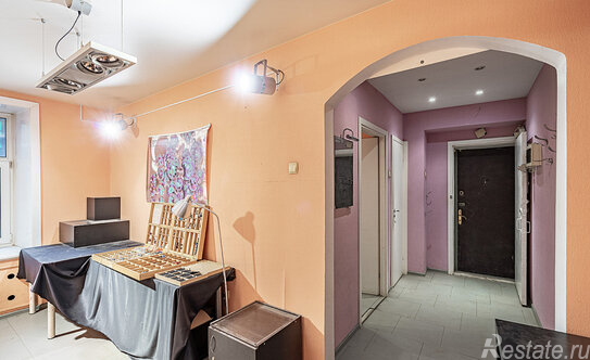 Продажа 2-комн квартиры на вторичном рынке Чудов Б. пер