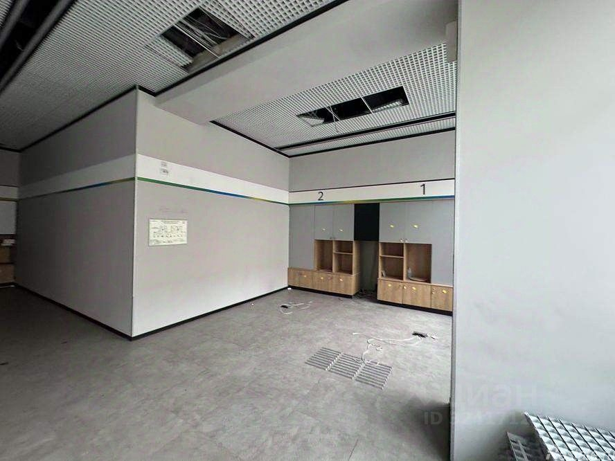 Продажа торгового помещения Авиамоторная улица,  д. 51
