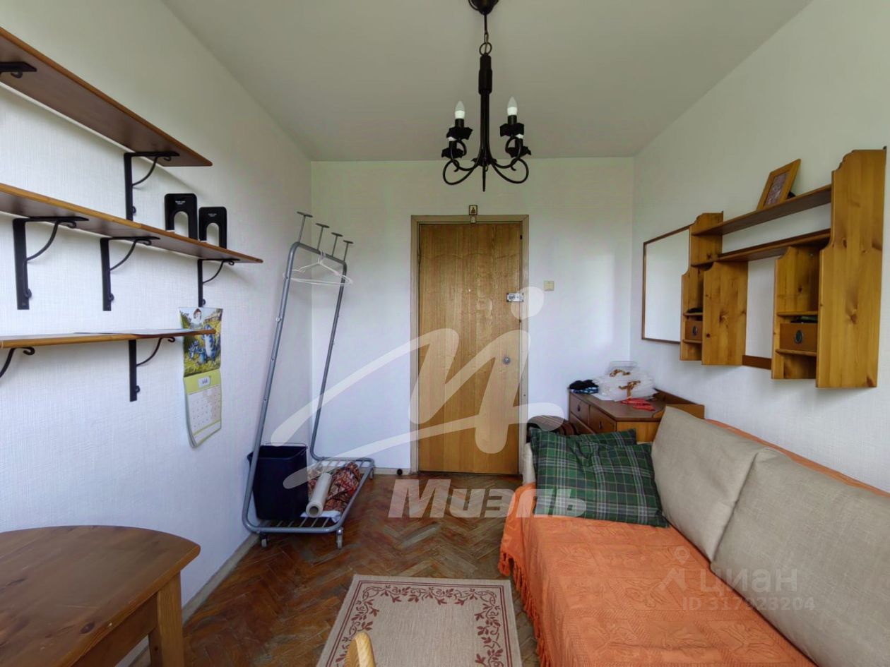 Продажа 3-комн квартиры на вторичном рынке улица Красный Казанец, 3К5