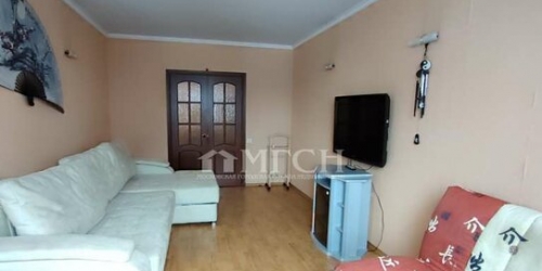 3-комн квартира улица Адмирала Лазарева,  д. 8