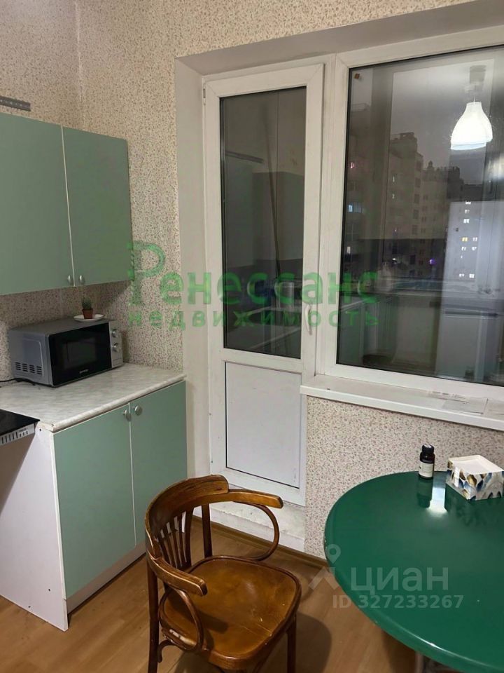 Продажа 3-комн квартиры на вторичном рынке проспект Героев, 26к2