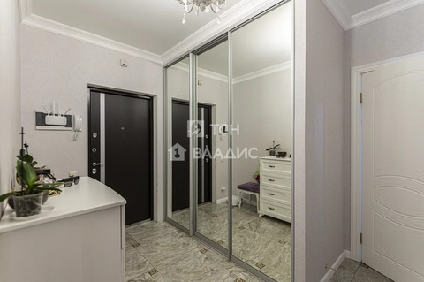 Продажа 2-комн квартиры на вторичном рынке Свердловский, улица Строителей,  д. 14