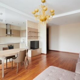 Продажа 2-комн квартиры на вторичном рынке улица Александра Невского,  д. 27