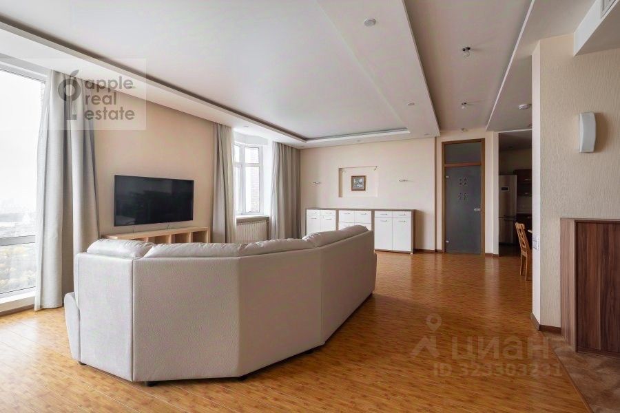 Аренда 4-комн квартиры на вторичном рынке Авиационная улица, 79А