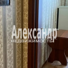 Продажа 1-комн квартиры на вторичном рынке Раздолье, ул Центральная,  д. 27