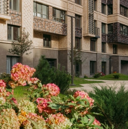 Продажа 2-комн квартиры на вторичном рынке Лиственная улица,  д. 20 к2 с1