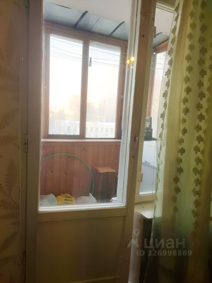 Продажа 4-комн квартиры на вторичном рынке Харьковский проезд, 11К2