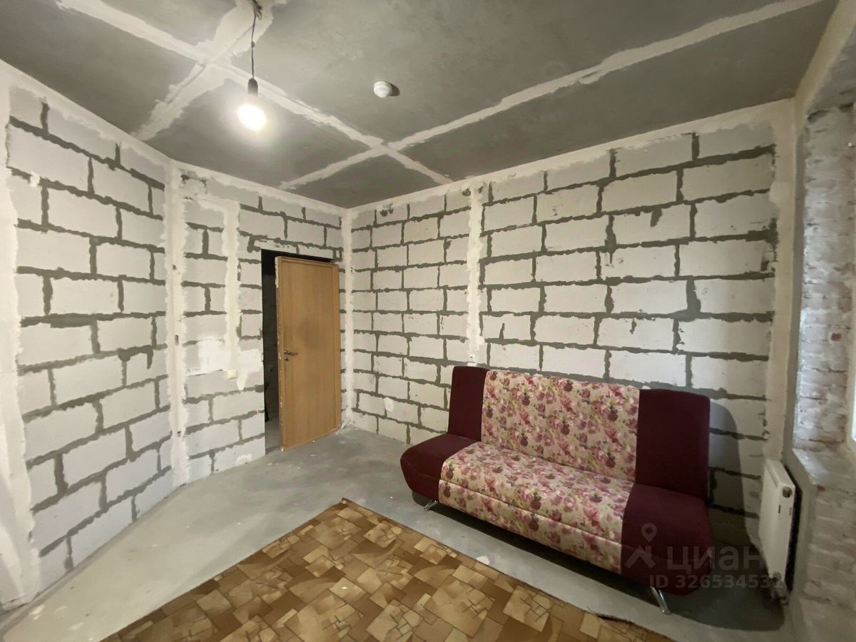 Продажа 3-комн квартиры на вторичном рынке проспект Королева, 63к1