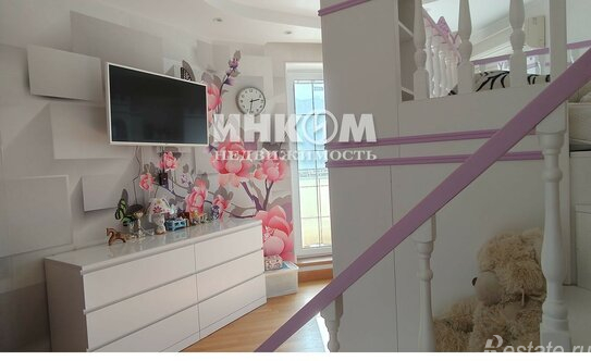 Продажа 3-комн квартиры на вторичном рынке ул Онежская,  д. 13,  к. 1