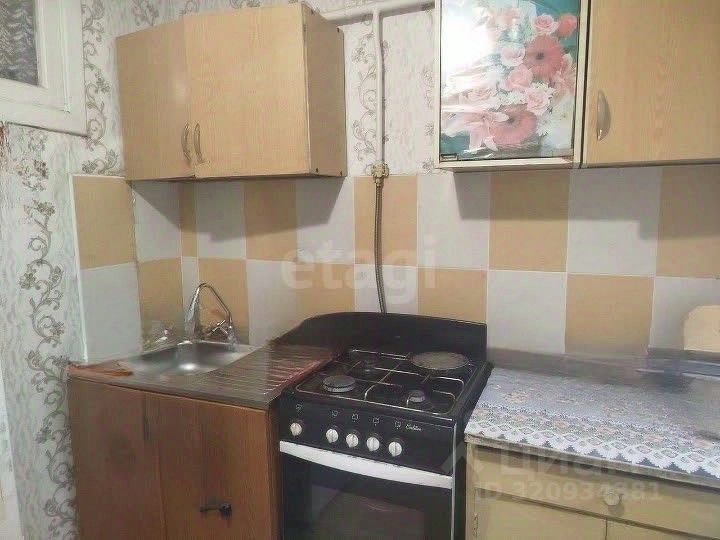 Продажа 1-комн квартиры на вторичном рынке Волхов, Молодежная улица, 18а