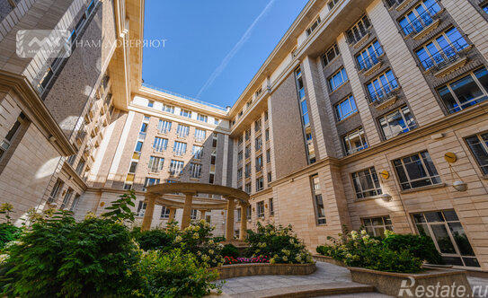 Продажа 2-комн квартиры на вторичном рынке улица Гастелло,  д. 7