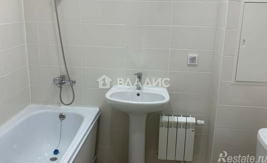 Продажа 3-комн квартиры на вторичном рынке ул Стартовая,  д. 7,  к. 2