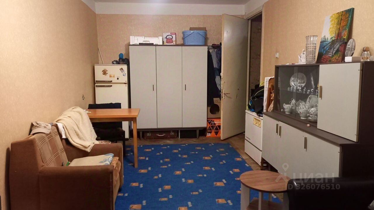 Продажа 4-комн квартиры на вторичном рынке набережная Реки Пряжки, 38