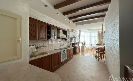 Продажа 4-комн квартиры на вторичном рынке ул Архитектора Власова,  д. 18