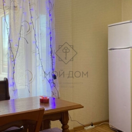 Аренда 2-комн квартиры на вторичном рынке ул Маршала Захарова,  д. 11