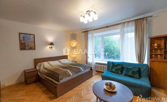 Продажа 2-комн квартиры на вторичном рынке Брюсов переулок,  д. 4