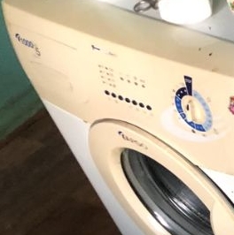 Продажа 2-комн квартиры на вторичном рынке Волхов, улица Марата,  д. 8