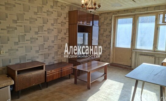 Продажа 2-комн квартиры на вторичном рынке Шлиссельбургский пр-кт,  д. 31