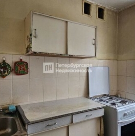 Продажа 1-комн квартиры на вторичном рынке Космонавтов пр-кт,  д. 27,  к. 5