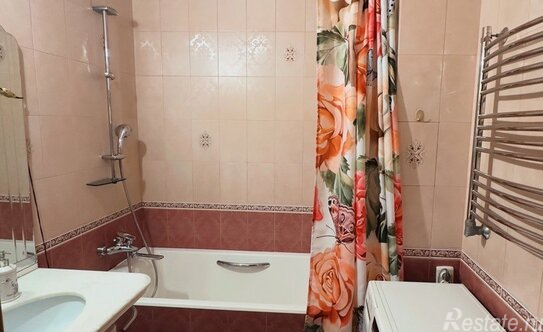 Продажа 4-комн квартиры на вторичном рынке Автозаводский 2-й проезд,  д. 5