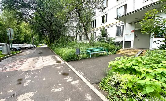 Продажа 2-комн квартиры на вторичном рынке Щелковское ш,  д. 11