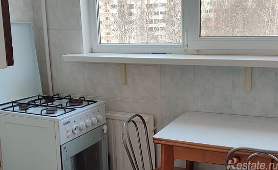 Продажа 3-комн квартиры на вторичном рынке улица Есенина,  д. 12 к1