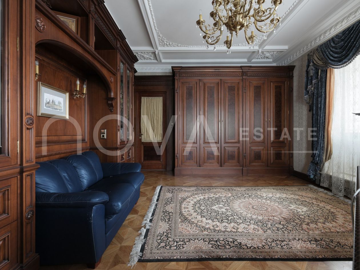 Продажа 4-комн квартиры на вторичном рынке улица Бармалеева, 2