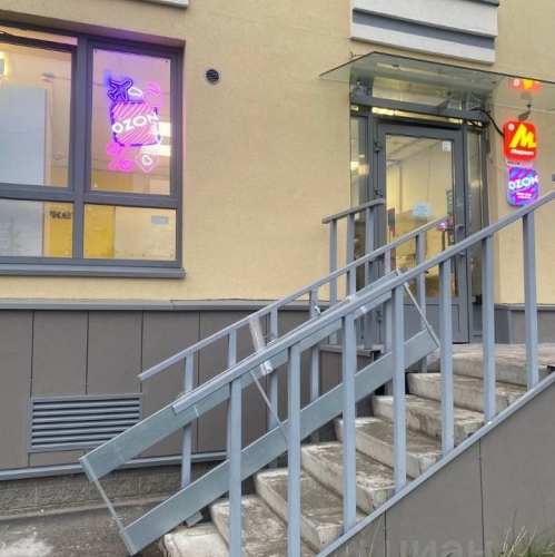 Помещение свободного назначения улица Нины Петровой,  д. 8 к2