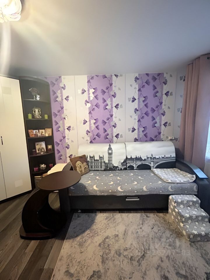 Продажа 2-комн квартиры на вторичном рынке Лобня, улица Калинина,  д. 15