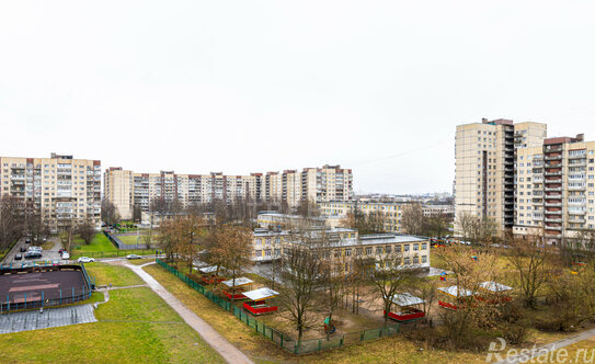 Продажа 2-комн квартиры на вторичном рынке Дунайский пр-кт,  д. 51,  к. 2