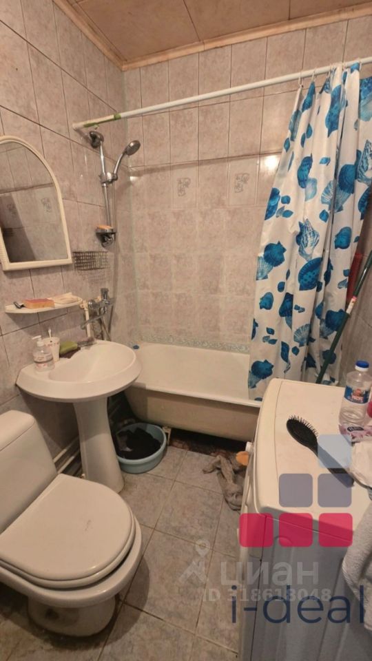 Продажа 2-комн квартиры на вторичном рынке Жуковский, улица Гагарина, 81к1