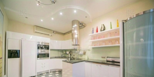 3-комн квартира Каковинский М. пер,  д. 8