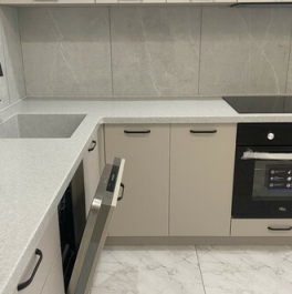 Продажа 2-комн квартиры на вторичном рынке улица Семёна Гордого,  д. 3