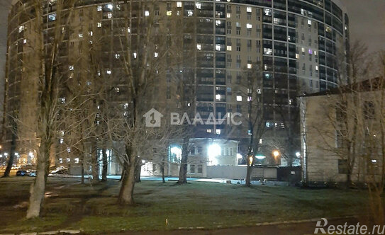 Продажа 1-комн квартиры на вторичном рынке Обуховской обороны пр-кт,  д. 110,  к. 1