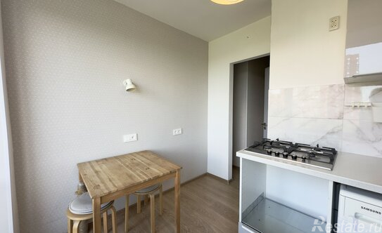 Продажа 2-комн квартиры на вторичном рынке Светлановский пр-кт,  д. 39