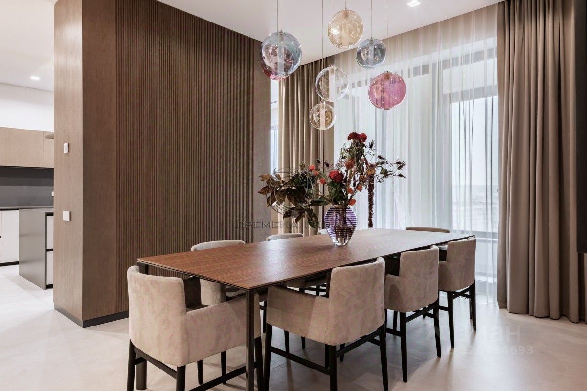 Продажа 4-комн квартиры на вторичном рынке улица Усачева, 15А