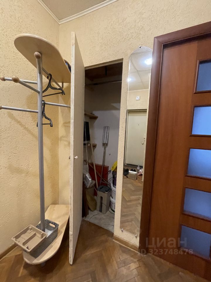 Продажа 1-комн квартиры на вторичном рынке Алтайская улица, 11