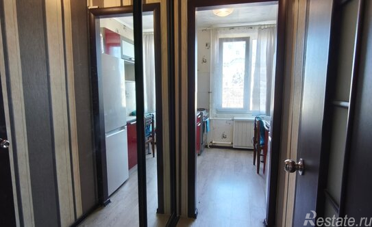 Продажа 2-комн квартиры на вторичном рынке ул Подводника Кузьмина,  д. 1/2