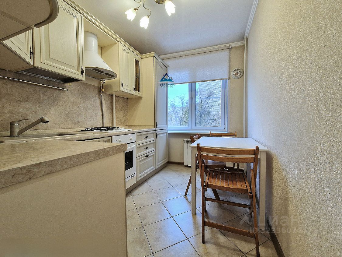 Аренда 2-комн квартиры на вторичном рынке Комсомольский проспект, 25К3