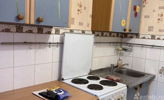 Продажа 1-комн квартиры на вторичном рынке Художников пр-кт,  д. 4 к1