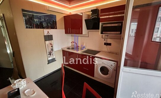 Продажа 1-комн квартиры на вторичном рынке улица Лётчика Ульянина,  д. 2