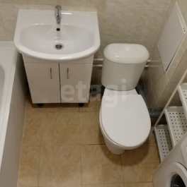 Продажа 1-комн квартиры на вторичном рынке Маршала Казакова ул,  д. 70,  к. 1 стр 2