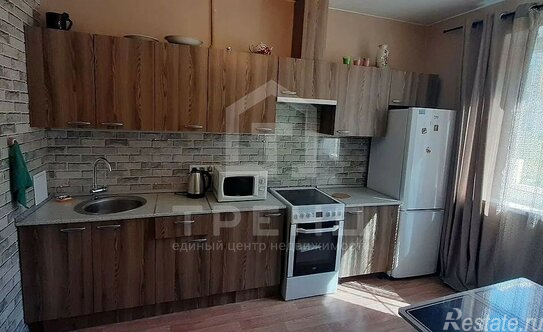 Продажа 1-комн квартиры на вторичном рынке проспект Королёва,  д. 69