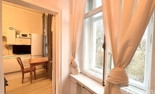 Аренда 1-комн квартиры на вторичном рынке Аптекарский пр-кт,  д. 8а